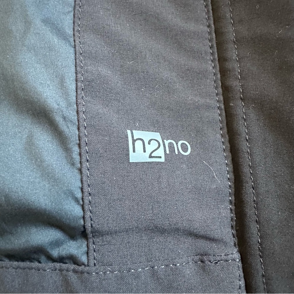 Patagonia Women's Quandary H2No Waterproof Hooded Jacket – Black - Picture 6 of 7